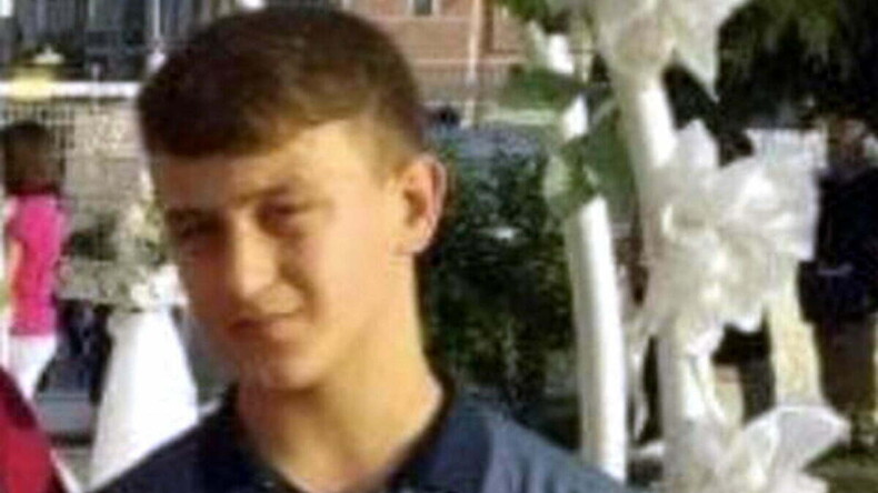 Tekirdağ’da seyir halindeki aracın kapısı açıldı! Genç çocuk araçtan düştü