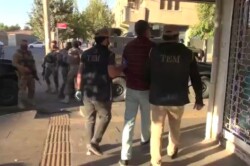 Diyarbakır merkezli 23 ilde DEAŞ operasyonı: 74 gözaltı