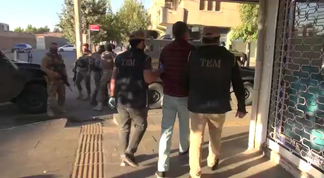 Diyarbakır merkezli 23 ilde terör örgütü DEAŞ operasyonu: 74 gözaltı