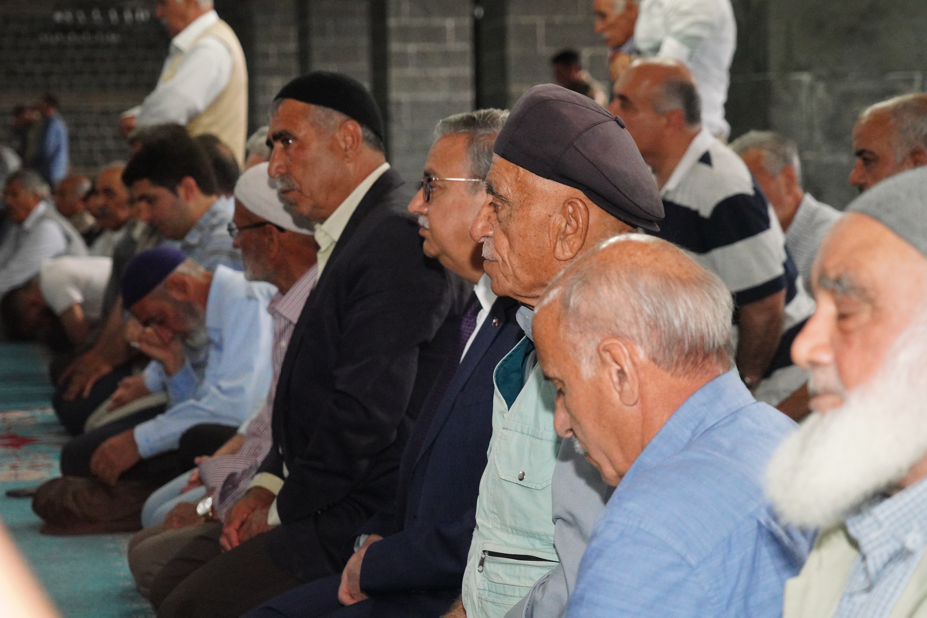 Diyarbakır’da Fetih şehitleri için mevlit okutuldu 6