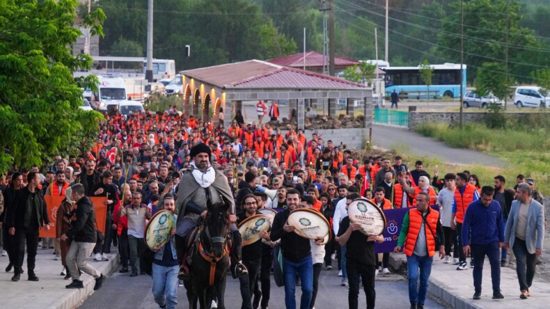 Diyabakır’da fetih yürüyüşü yapıldı