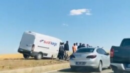 Diyarbakır’da kargo aracı kaza yaptı: 2 yaralı