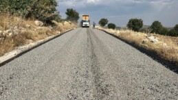 Kırsal mahalle yollarında çalışmalar sürüyor