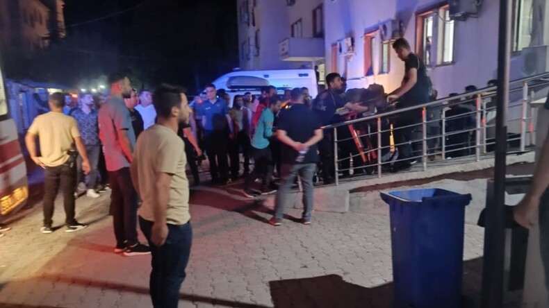 Siirt’te asker ve korucuları taşıyan kamyonet devrildi: 5 yaralı