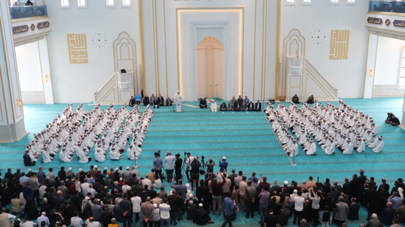 Diyarbakır’da 500 öğrenci için ‘Hafızlık İcazet Merasimi’ düzenlendi