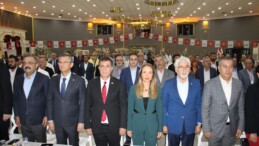 CHP’li Özel: ‘Bir Parti Herkes İçinse, Hiç Kimse İçin Bir Şey Yapamaz’