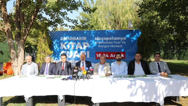 Diyarbakır Kitap Fuarı Kitapseverlerle Buluşuyor