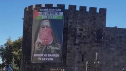 Tarihi Diyarbakır Surlarına Hamas Sözcüsünün Posteri Asıldı