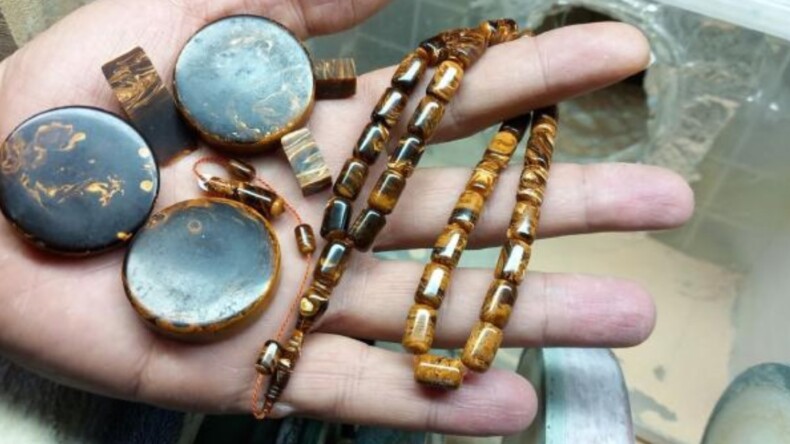 Antika Gereçlerden Tespih Üretiyor