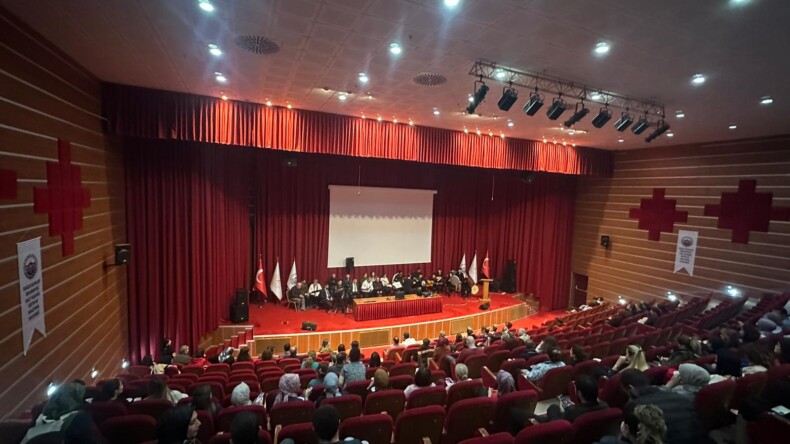 Hastalar Koro Kurdu, Sağlık Çalışanları Dinledi