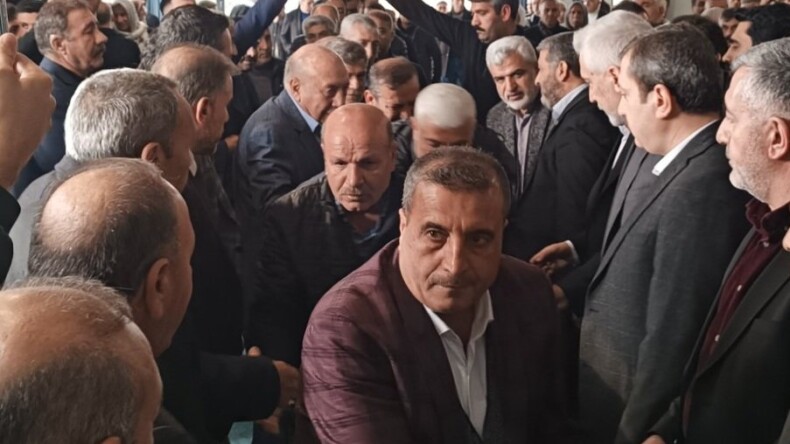 Kavut ve Gün Aileleri Barıştırıldı