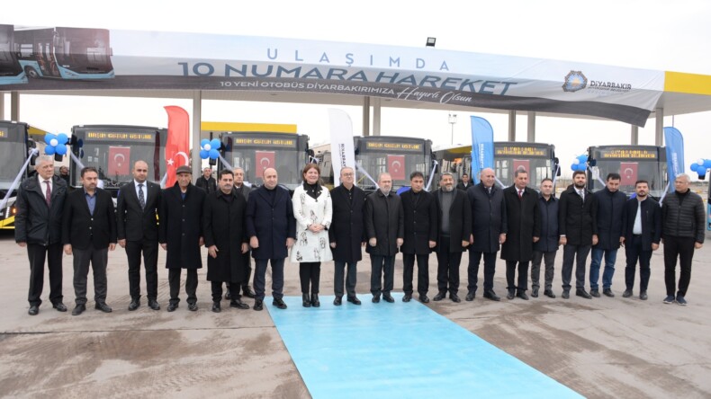 DBB, 10 Yeni Otobüsü Hizmete Soktu