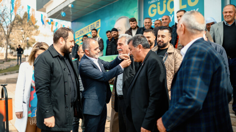 Çınar’da CHP’den Ayrılıp AK Parti’ye Katıldılar!