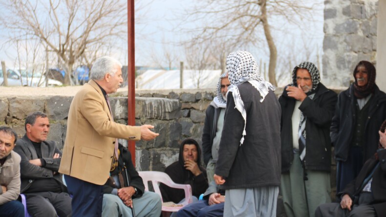 Karamehmetoğlu, Dağ Bayır Demeden Seçim Çalışmalarını Sürdürüyor