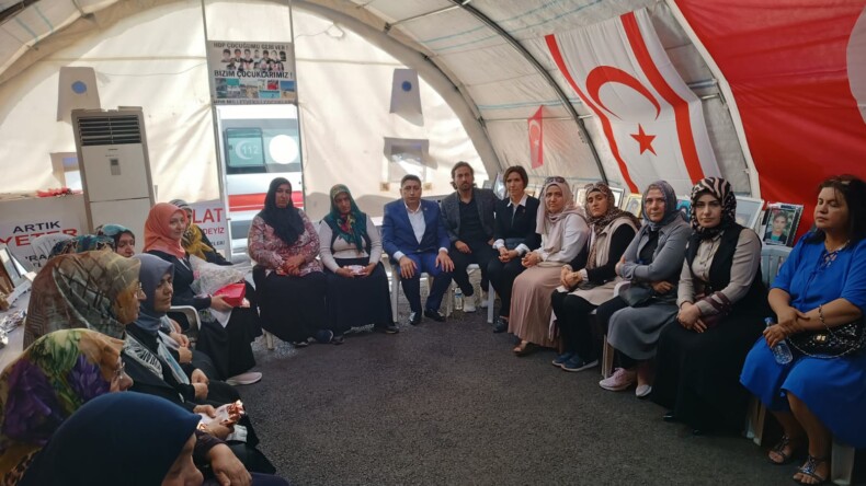 BBP, Evlat Nöbeti Tutan Ailelerin Anneler Günü’nü Kutladı!