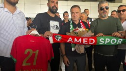 Amedspor’un Anlaştığı Ersun Yanal, Diyarbakır’a Geldi!