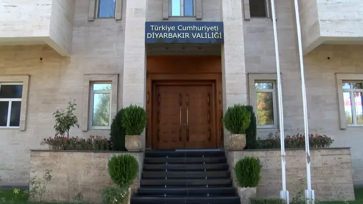 5 İlin Valisi Belli Oldu, Diyarbakır’a Eski Kayyum Atandı!