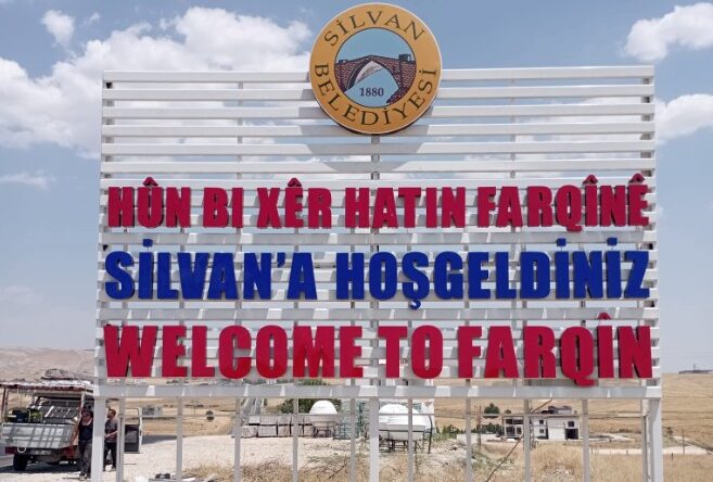 Silvan’da Belediyeden 3 Dilde ‘Hoşgeldiniz’ Tabelası