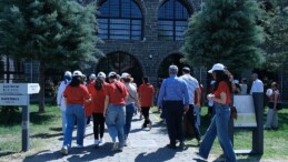 Diyarbakır Vakıflar Bölge Müdürlüğü’nden Gençlere Kültür Gezisi Etkinliği