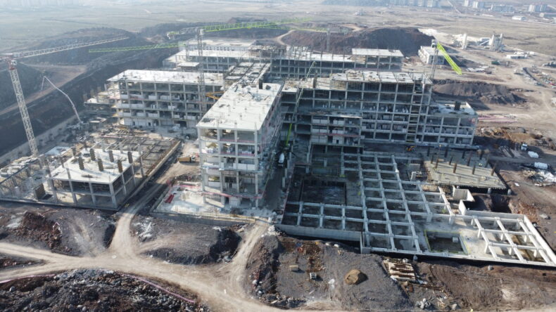 Diyarbakır’da Şehir Hastanesinde Ameliyatlar Depremde De Durmayacak; 802 Sismik İzolatör Kullanıldı