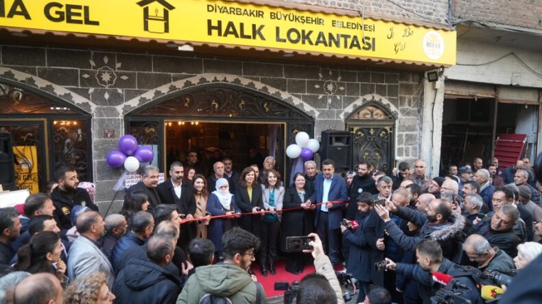 Halk Lokantası’nın 3’üncü Şubesi Sur’da Hizmete Açıldı