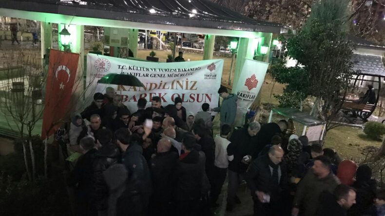 Vakıflar Bölge Müdürlüğü, Berat Kandili Vesilesiyle 7 Bin 500 Kişiye İkramda Bulundu