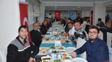 Dicle Üniversitesi Rektörü, Gazetecilerle İftarda Buluştu