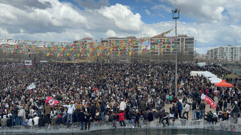 Diyarbakır’da Nevroz Kutlamaları Gerçekleşti