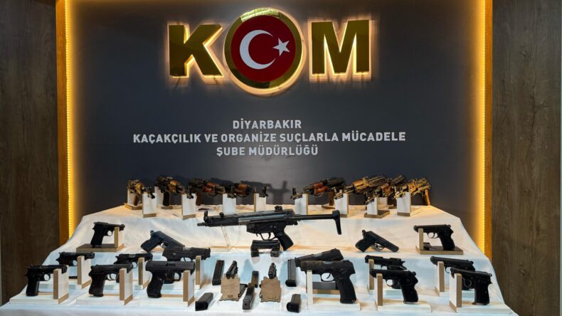 Silah Kaçakçılarına Operasyon; 27 Silah Ele Geçirildi, 3 Kişi Tutuklandı
