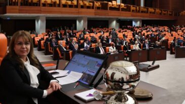 CHP’li Karaca’dan 19 Mayıs Mesajı: “Tam Bağımsızlık Ülküsünün Yükseldiği Gün”