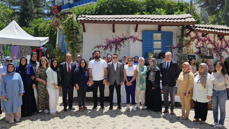 Eğil’de Halk Eğitim Merkezi Tarafından Yıl Sonu Sergisi Düzenlendi