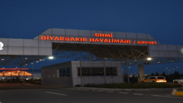 İsrail’in İran’a Saldırısı Nedeniyle İran Uçağı Diyarbakır’a İniş Yaptı