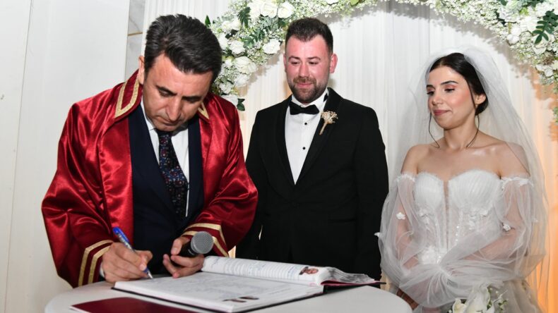 Gazeteci Serhat Ozan Yıldırım, Dünya Evine Girdi