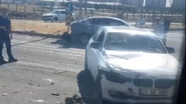 Diyarbakır’da otomobiller çarpıştı: 4 yaralı