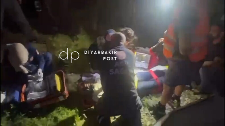 Diyarbakır OngözlüKöprüde kayboldu ihbarı yapıldı, nehirden çıkarılıp hastaneye kaldırıldı