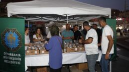 Büyükşehir Belediyesi 20 Bin Kandil Simidi Dağıttı