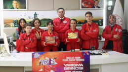 TEKNOFEST Birincisi Diyarbakırlı Öğrenciler, Aldıkları Ödülün Bir Kısmını Gazze’ye Bağışladı