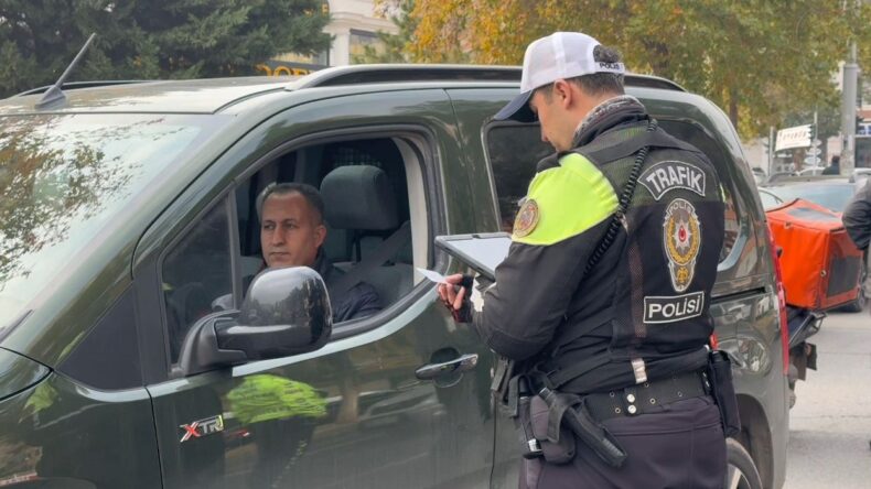Diyarbakır’da ‘Şahin Trafik’ Polislerinden Eş Zamanlı Denetim