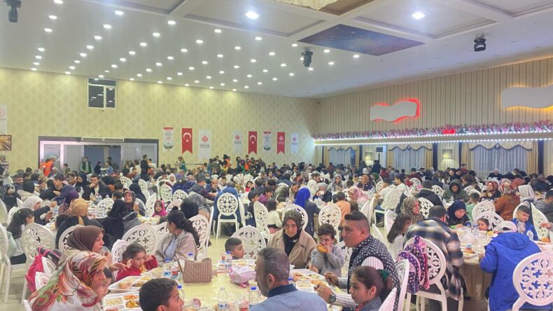 Diyarbakır Vakıflar Bölge Müdürlüğü İftar Noktalarını Belirledi, 107 Bin Kişi Yararlanacak