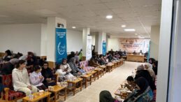 Fair World, Diyarbakır’da İhtiyaç Sahipleriyle İftarda Buluştu, Koli Yardımı Yaptı