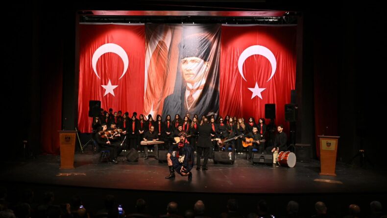 Çanakkale Zaferi’nin 111’inci Yılı Diyarbakır’da Törenlerle Anıldı