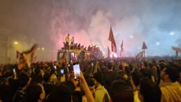 Süper Lig’e Yükselen Amedspor, Diyarbakır’da Coşkuyla Karşılandı