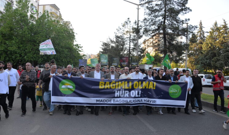 Diyarbakır’da ‘Madde Bağımlılığına Hayır’ Yürüyüşü Düzenlendi