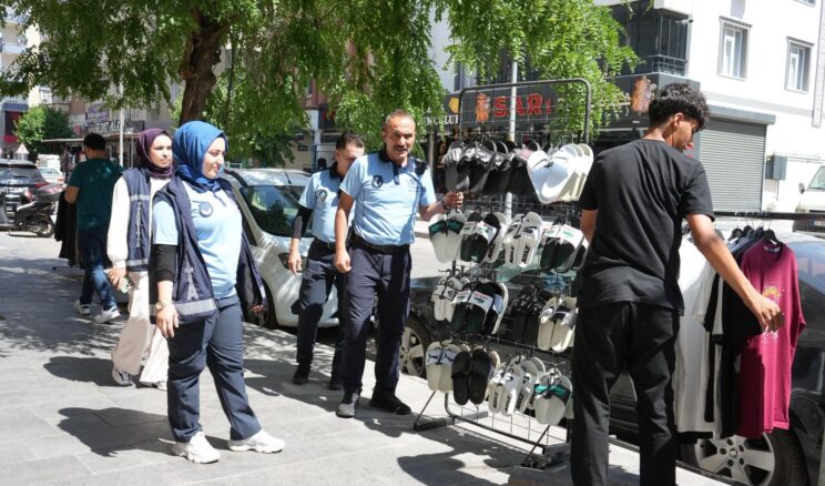 Kayapınar Belediyesi’nden Kaldırım İşgali Denetim